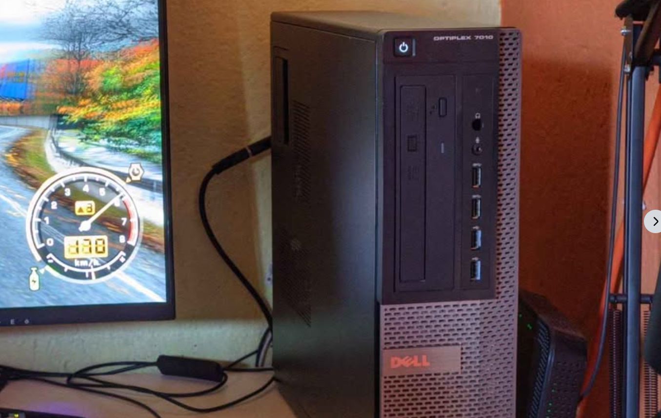 COMPUTADORA DE ESCRITORIO