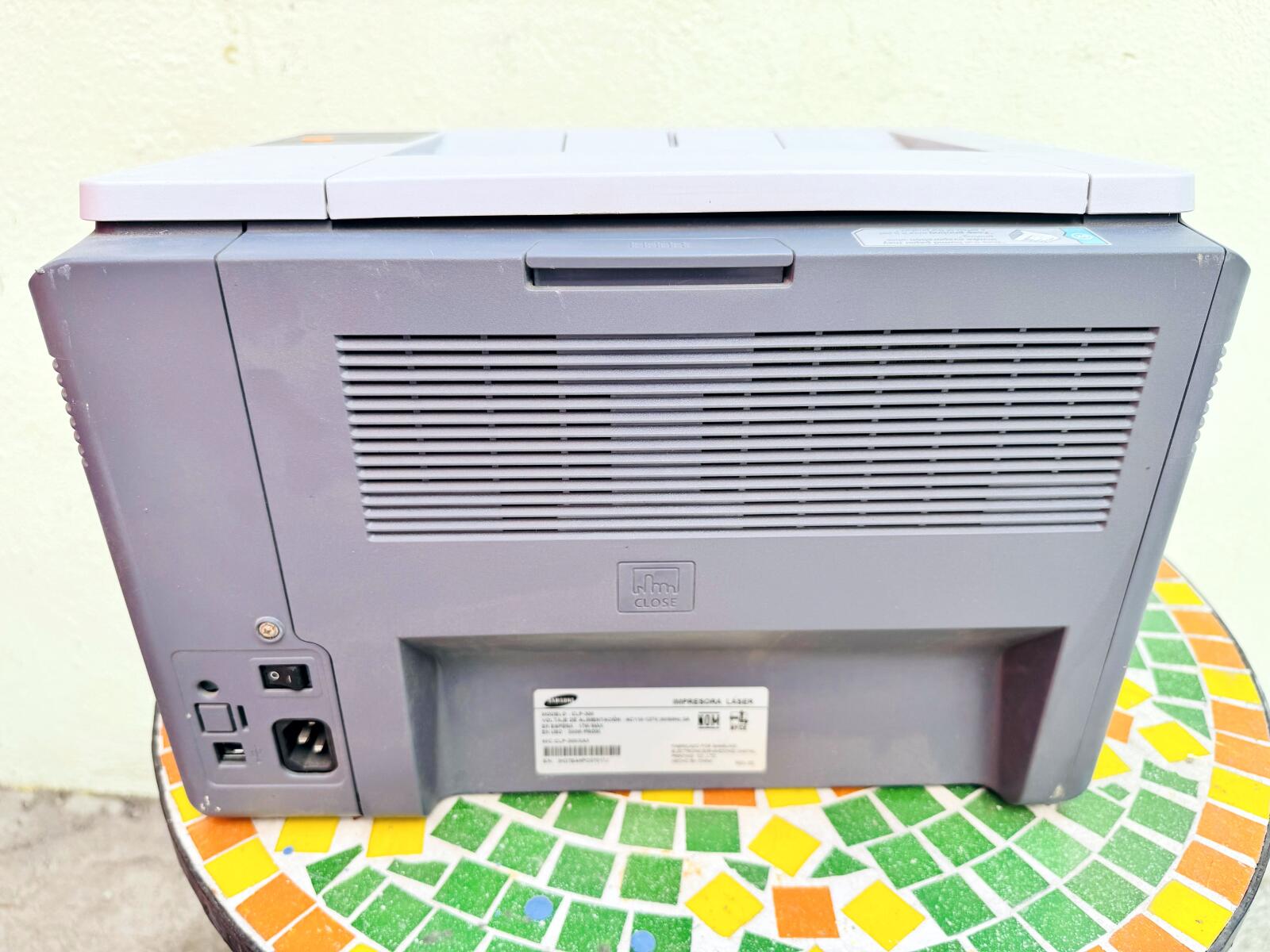 Impresora Láser en Venta – Ideal para Reparar o Refacciones (Se Atoran las Hojas)