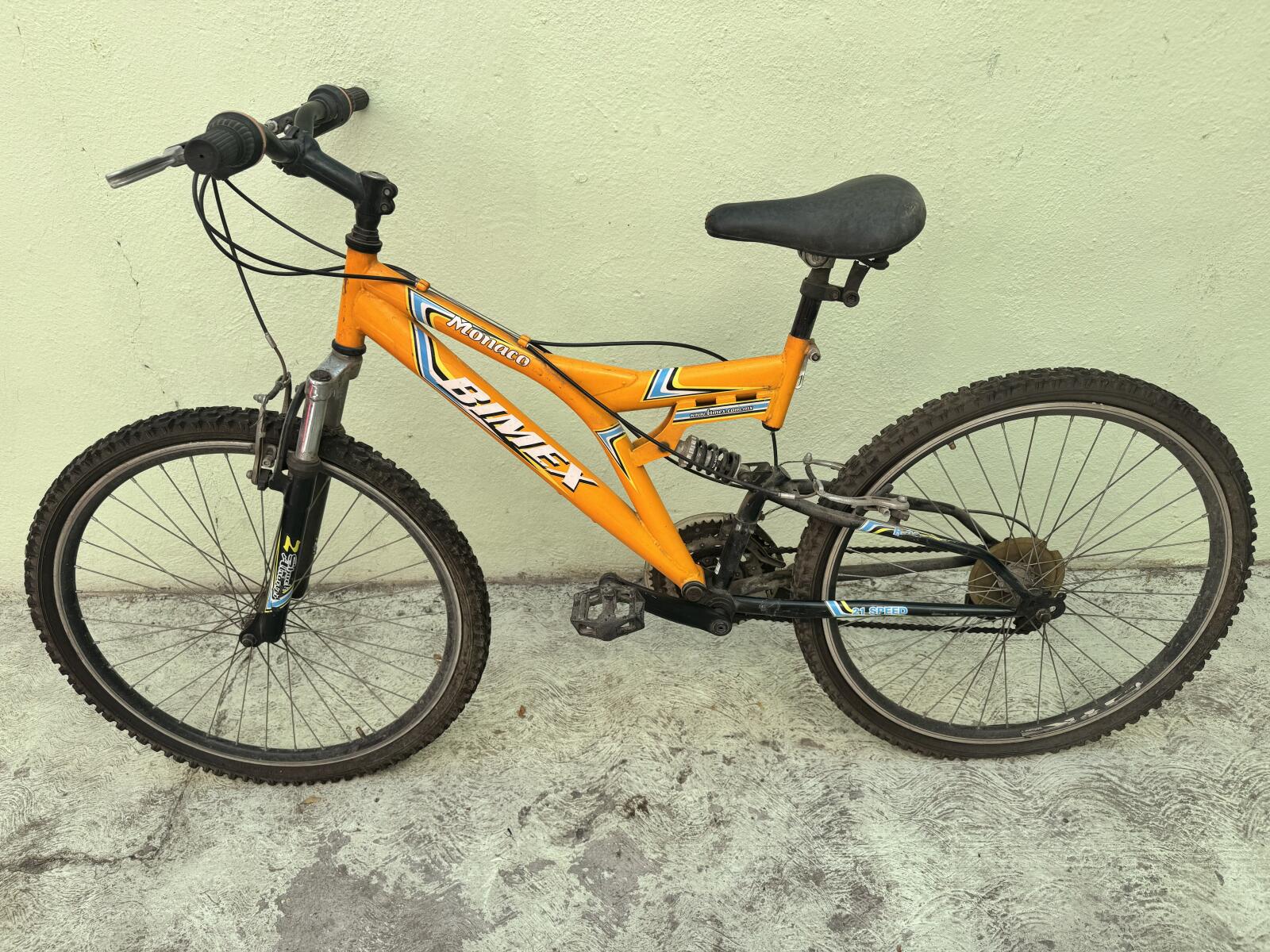 Bicicleta en Venta – Funcional, Ideal para Uso Diario (Requiere Servicio)