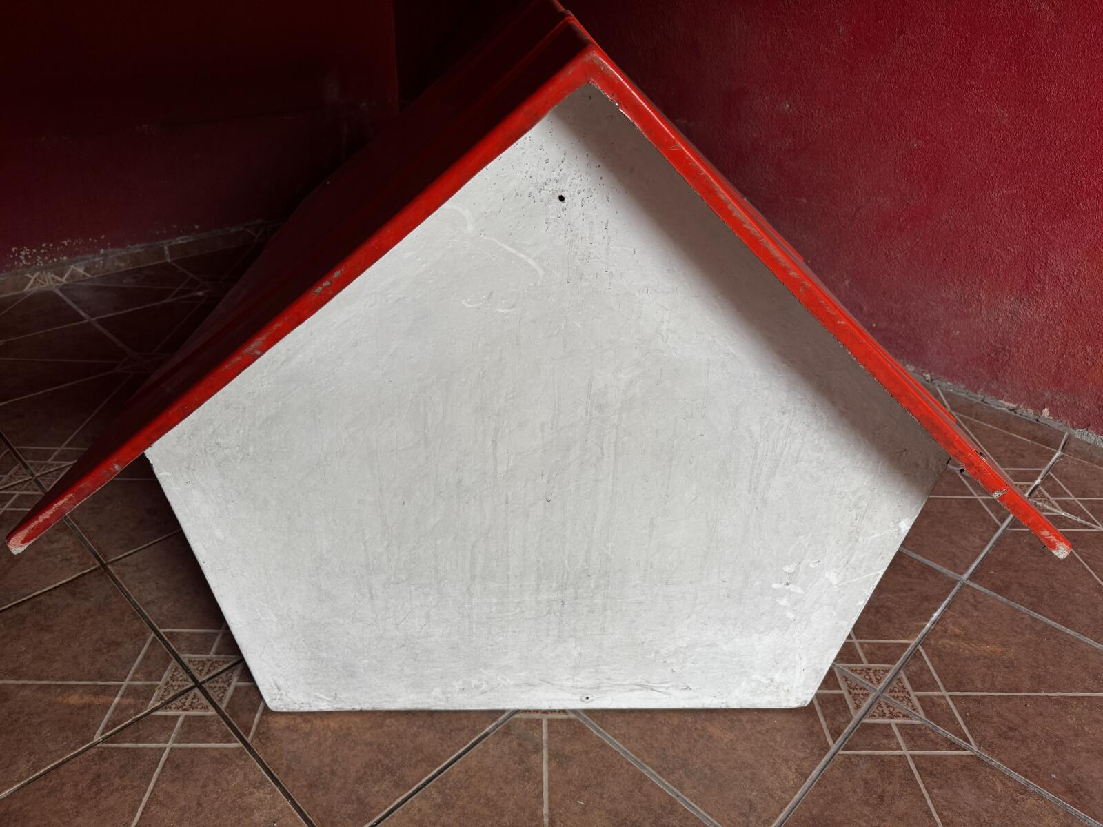 Casa para Perro Grande 🐶🏠 Ideal para Razas Grandes (Tipo Gran Danés) – Resistente y Espaciosa