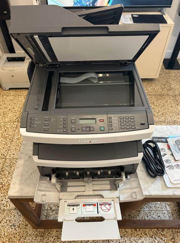 Multifuncion laser Lexmark X264 NUEVA Tiene 20 copias nomas Se entrega c Toner