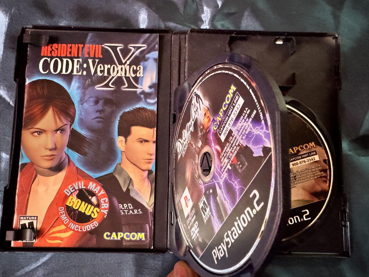 Resident Evil: CODE: Veronica X - 5th Anniversary Edition (PS2) | Joya de Colección