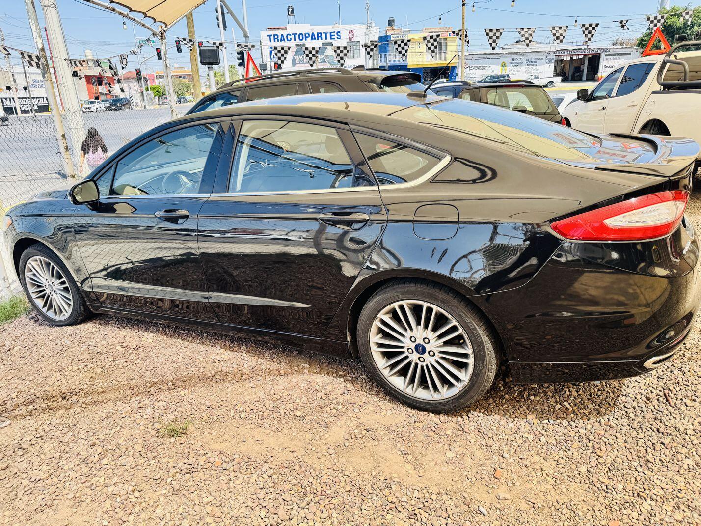 Ford Fusion 2017 – Elegancia, Potencia y Confort Total