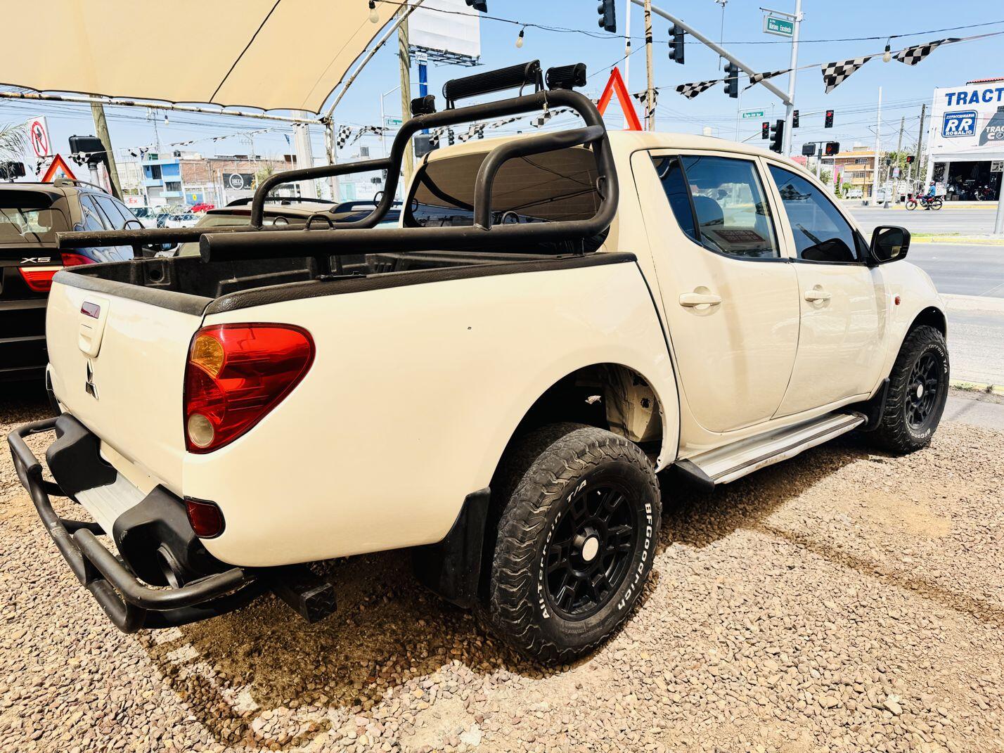 Mitsubishi Diésel 2009 – Fuerza, Ahorro y Equipo Completo