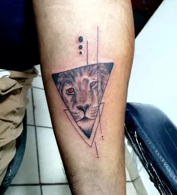 Tatuajes de Animales Personalizados | Realismo, Color y Diseños Exclusivos | Posada Tatto