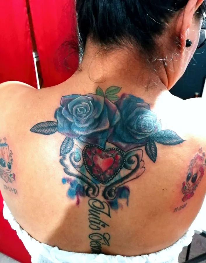 Tatuajes de Flores Personalizados | Diseños Elegantes y Delicados | Posada Tatto