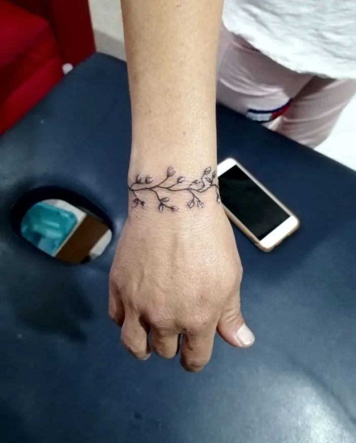 Tatuajes Sencillos y Minimalistas | Diseños Elegantes y Modernos | Posada Tatto