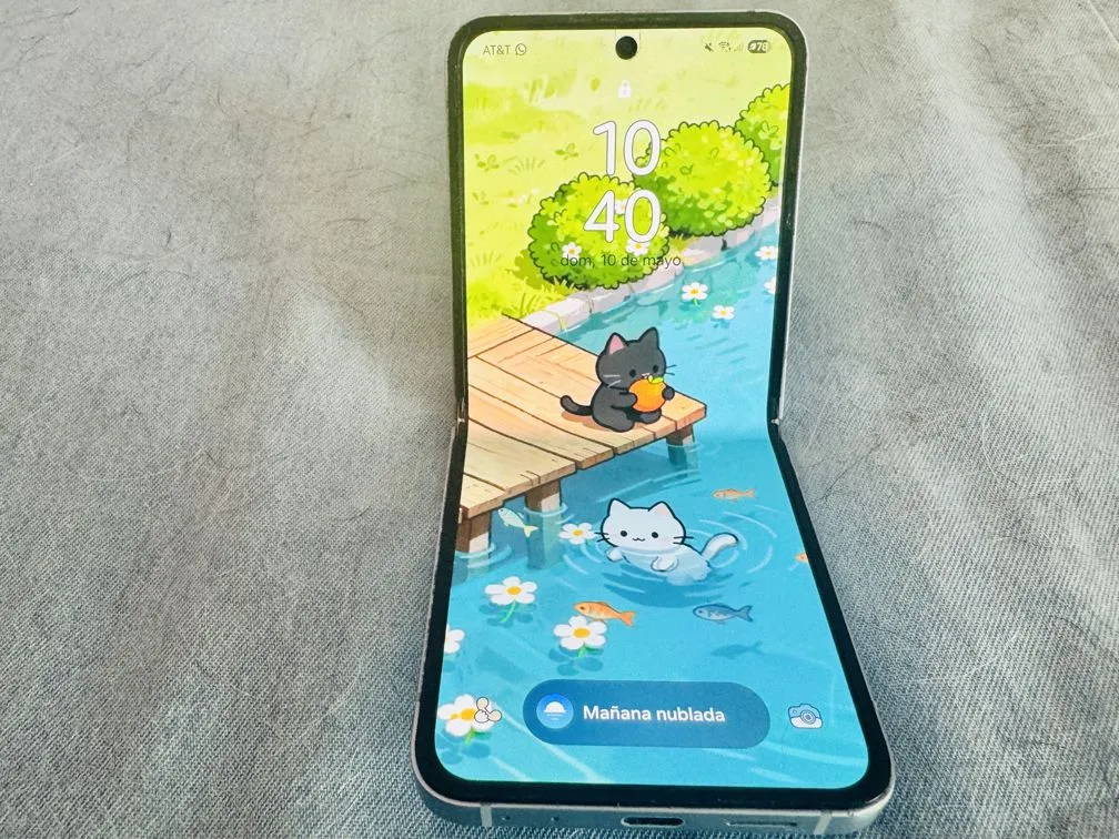 Samsung Galaxy Z Flip6 (512GB) – Impecable Estado