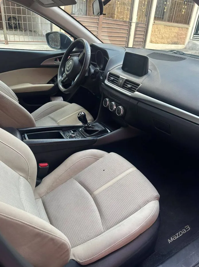 MAZDA 3, 2017