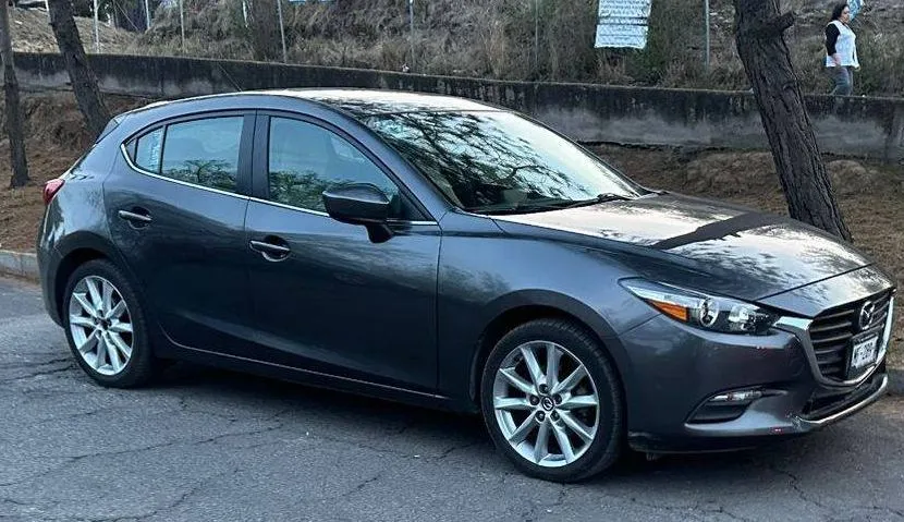 MAZDA 3, 2017