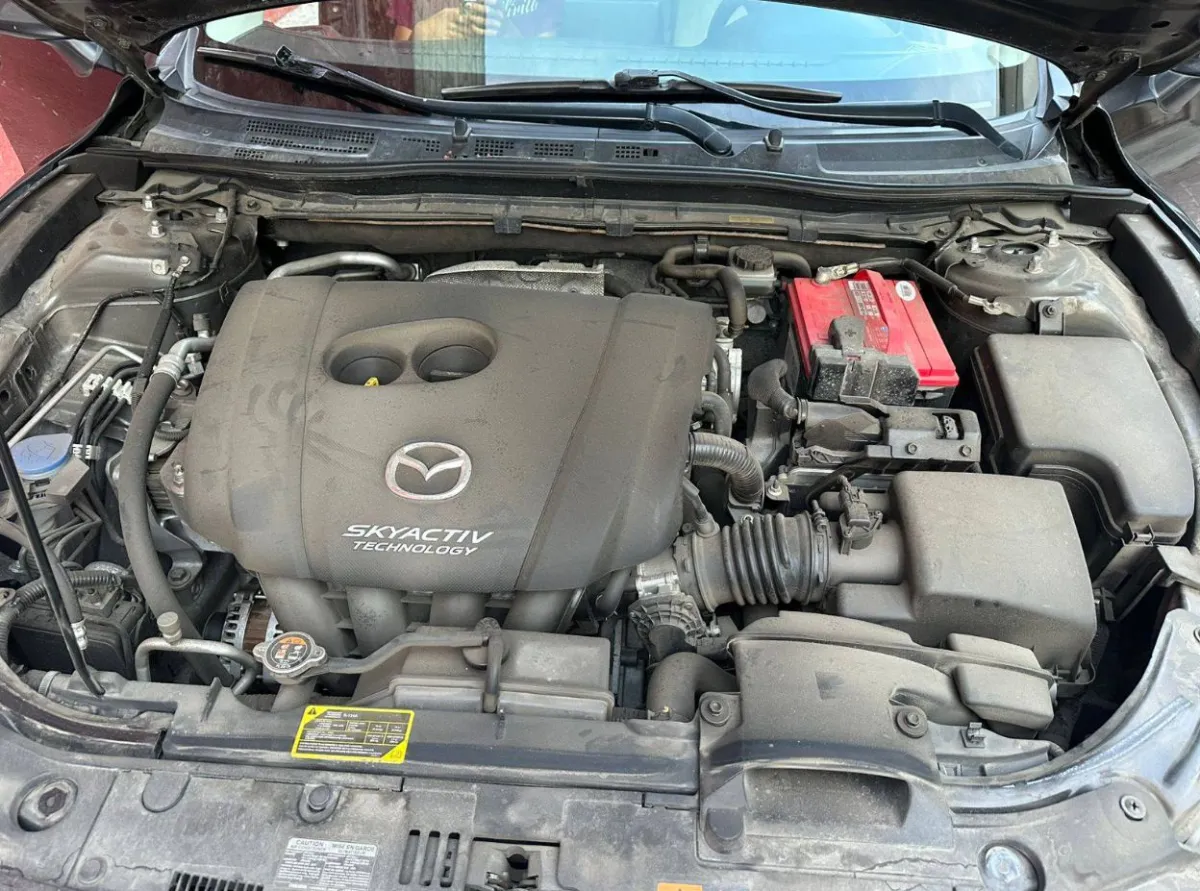 MAZDA 3, 2017