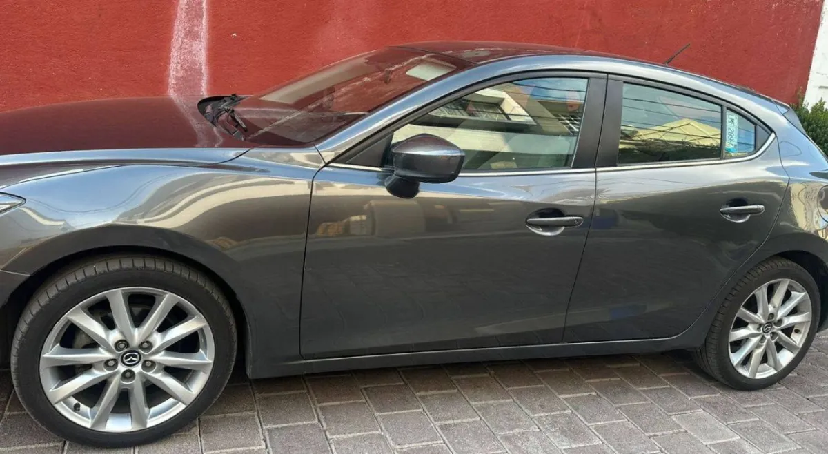 MAZDA 3, 2017