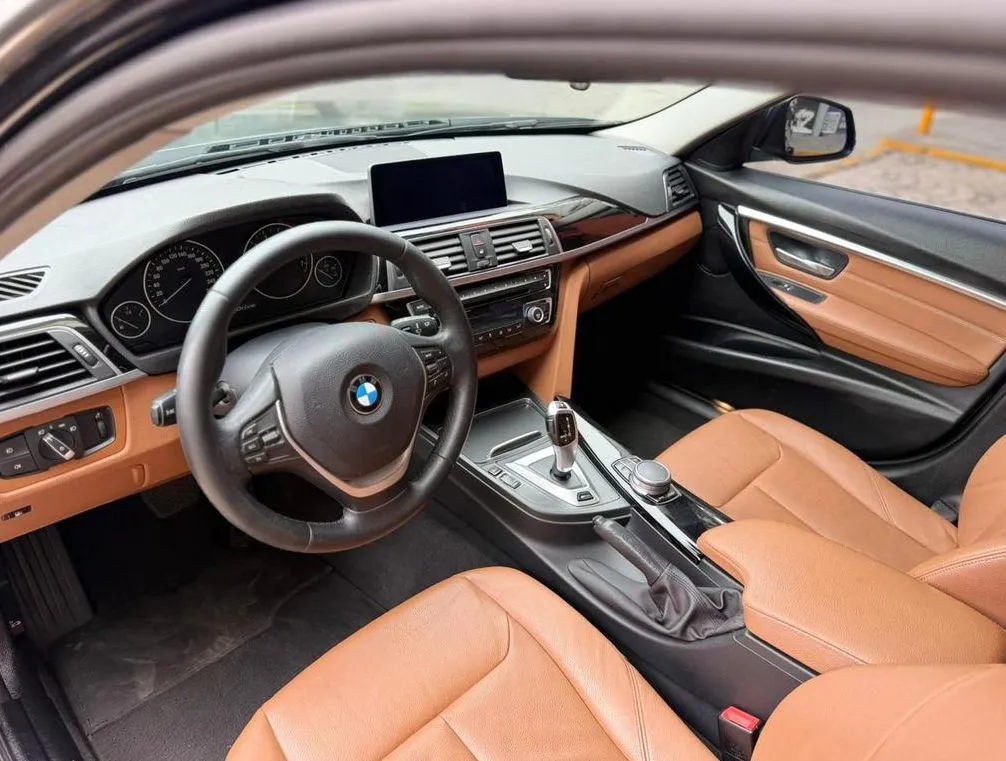 BMW 330E LUXURY LINE 2017 (HÍBRIDO ENCHUFABLE)