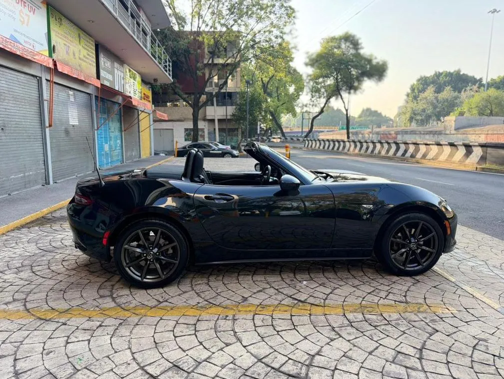 MAZDA MX-5 SPORT 2017 (CONVERTIBLE)