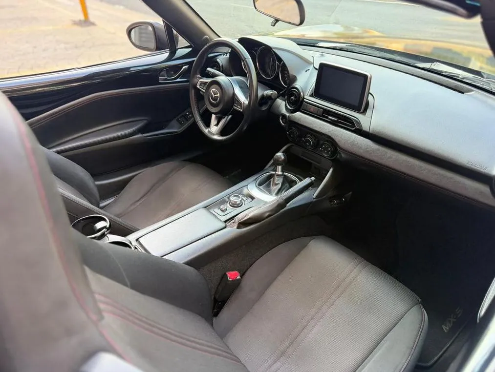 MAZDA MX-5 SPORT 2017 (CONVERTIBLE)