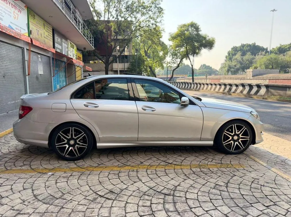 MERCEDES-BENZ C200 CGI SPORT 2014