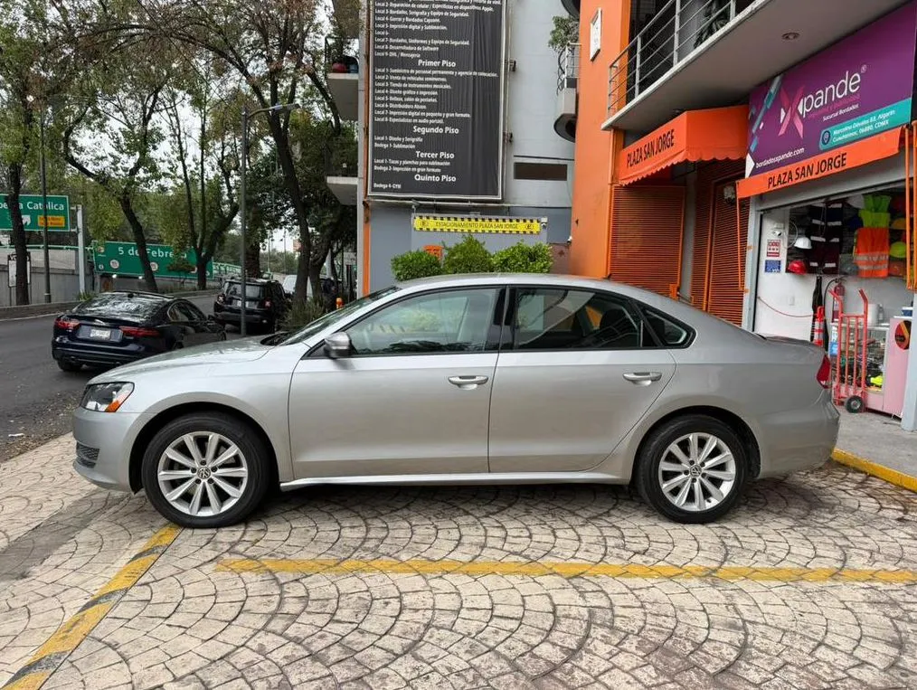 VOLKSWAGEN PASSAT COMFORTLINE 2013