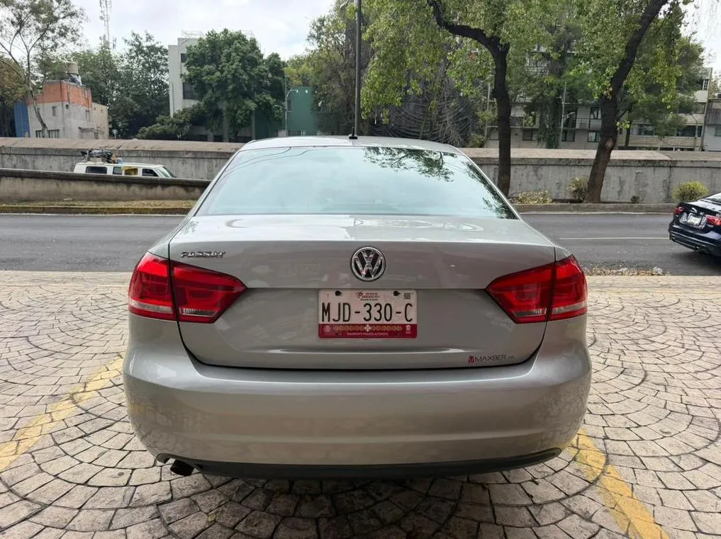 VOLKSWAGEN PASSAT COMFORTLINE 2013