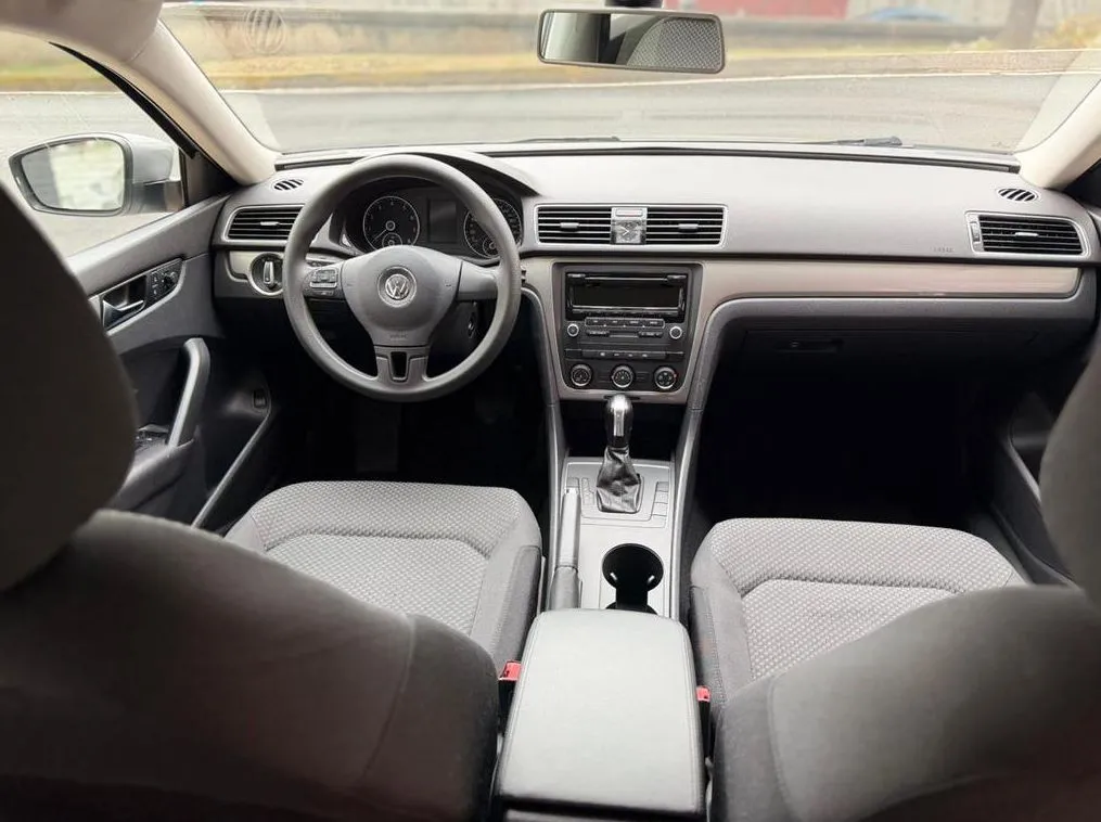 VOLKSWAGEN PASSAT COMFORTLINE 2013