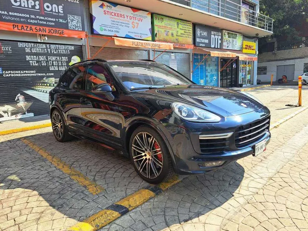 PORSCHE CAYENNE GTS 2016