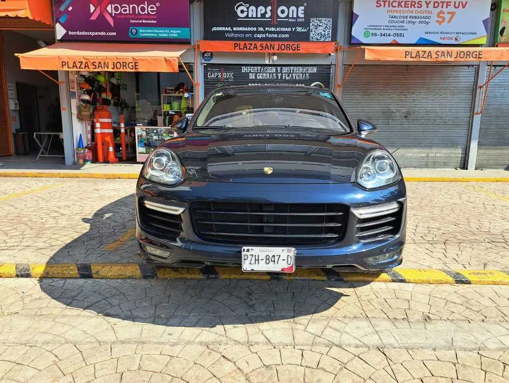 PORSCHE CAYENNE GTS 2016