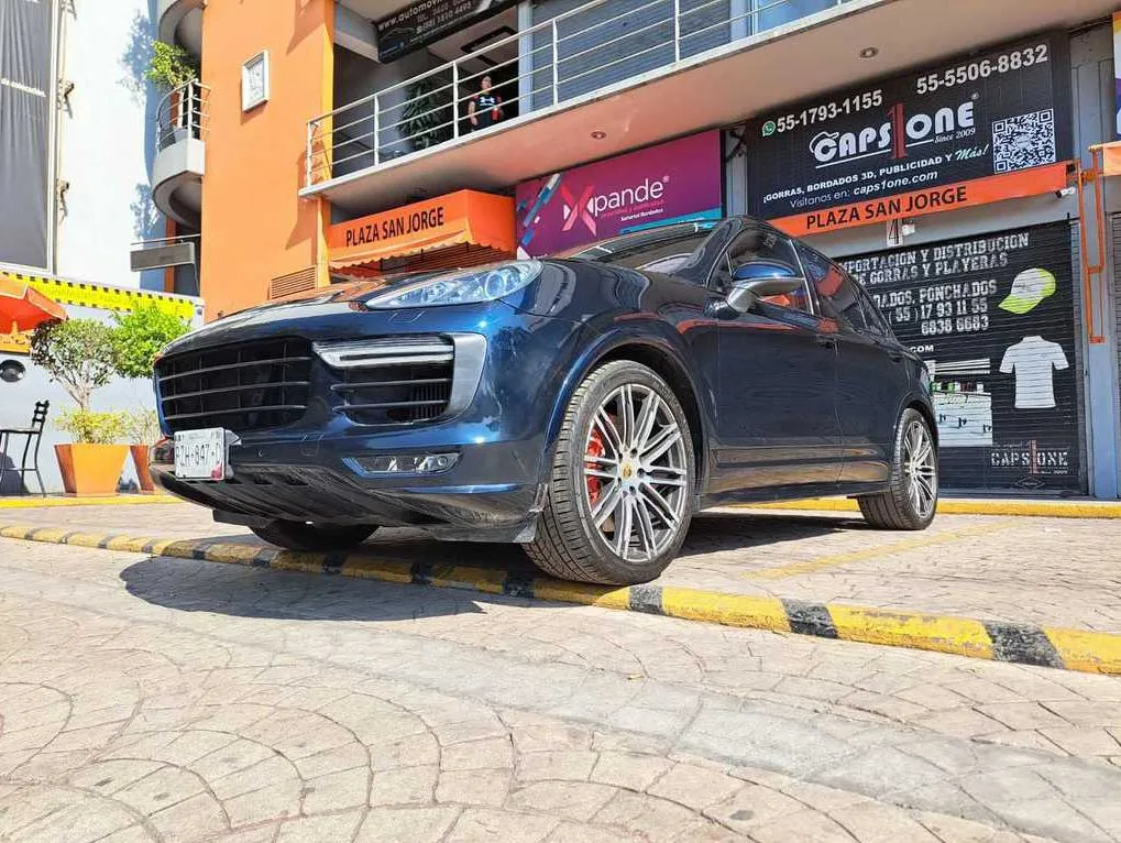 PORSCHE CAYENNE GTS 2016