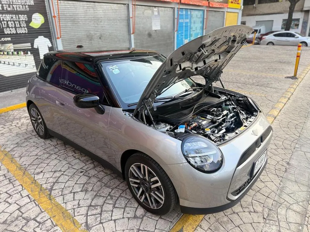 MINI COOPER E 2024 (ELÉCTRICO 100%)