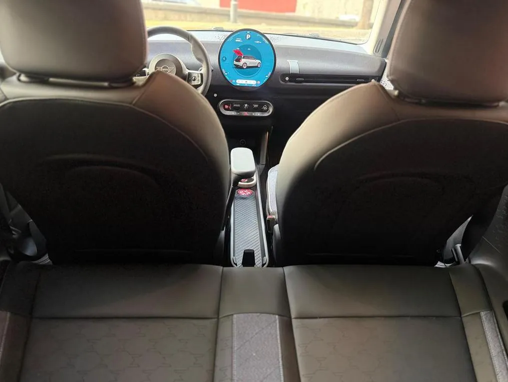 MINI COOPER E 2024 (ELÉCTRICO 100%)