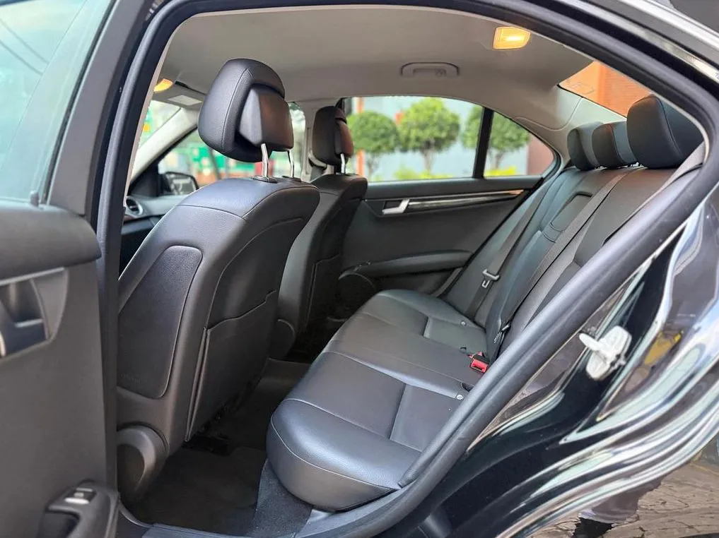 MERCEDES BENZ C180 2013