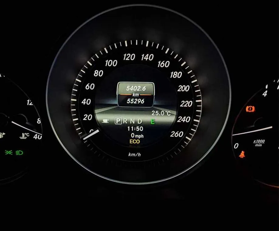 MERCEDES BENZ C180 2013