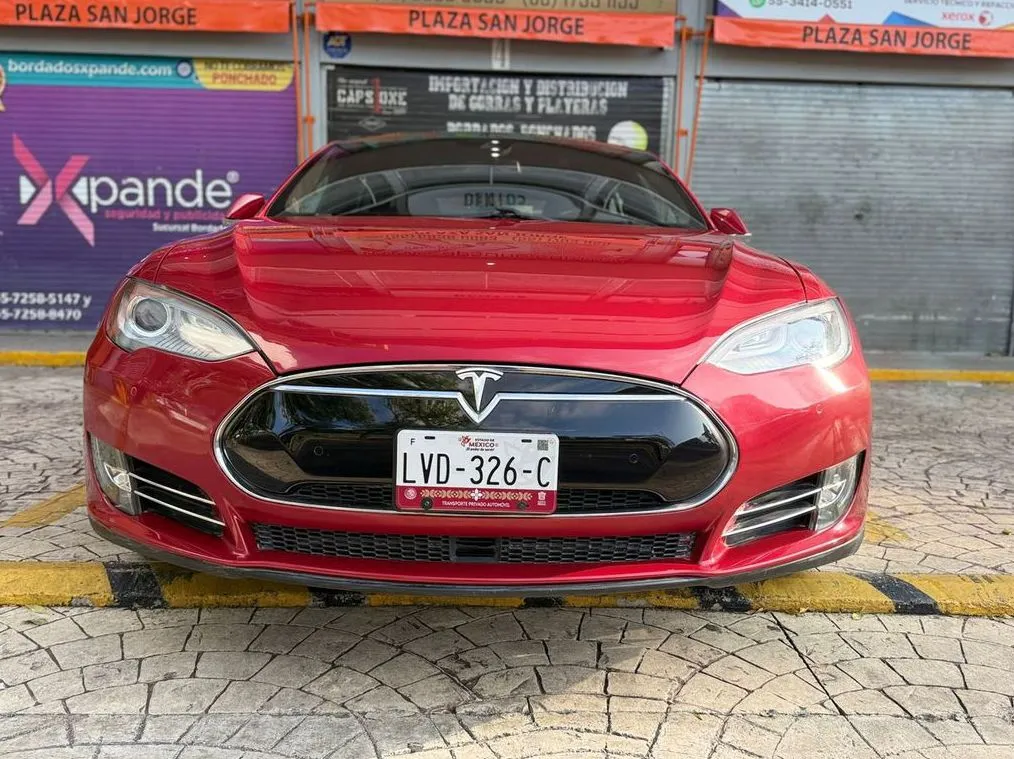 TESLA MODEL S 85D 2015