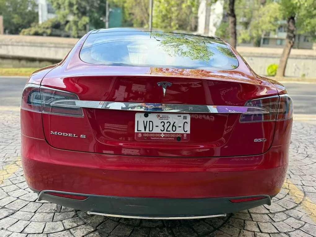 TESLA MODEL S 85D 2015