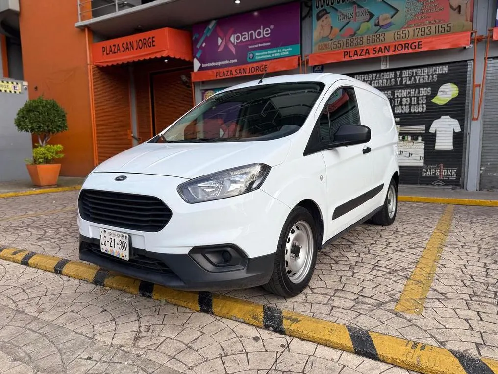 TRANSIT COURIER VAN 2023