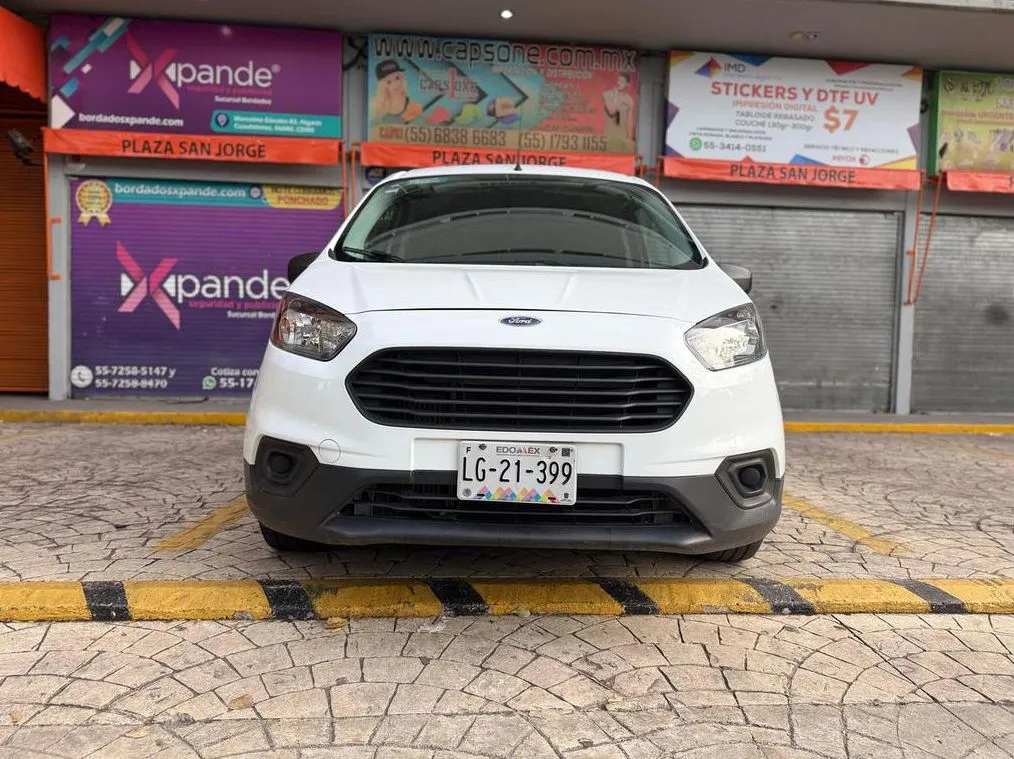 TRANSIT COURIER VAN 2023