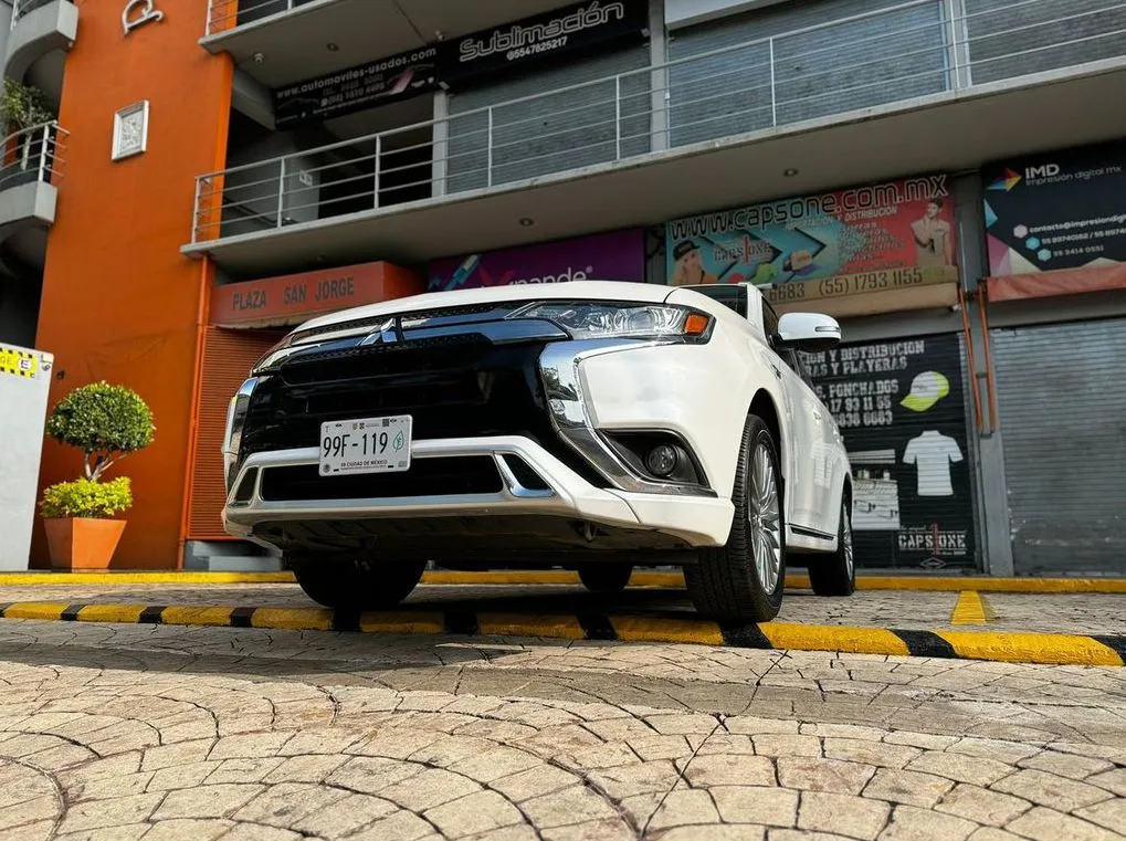 MITSUBISHI OUTLANDER PHEV 2020 HIBRIDA ENCHUFABLE
