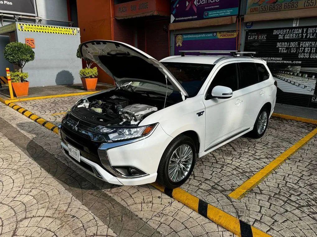 MITSUBISHI OUTLANDER PHEV 2020 HIBRIDA ENCHUFABLE