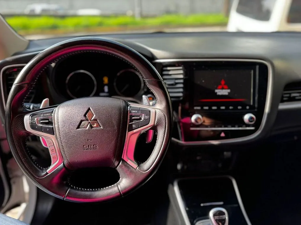 MITSUBISHI OUTLANDER PHEV 2020 HIBRIDA ENCHUFABLE