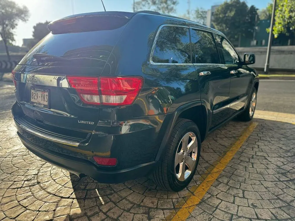 JEEP GRAND CHEROKEE LIMITED LUJO V8 HEMI 2012
