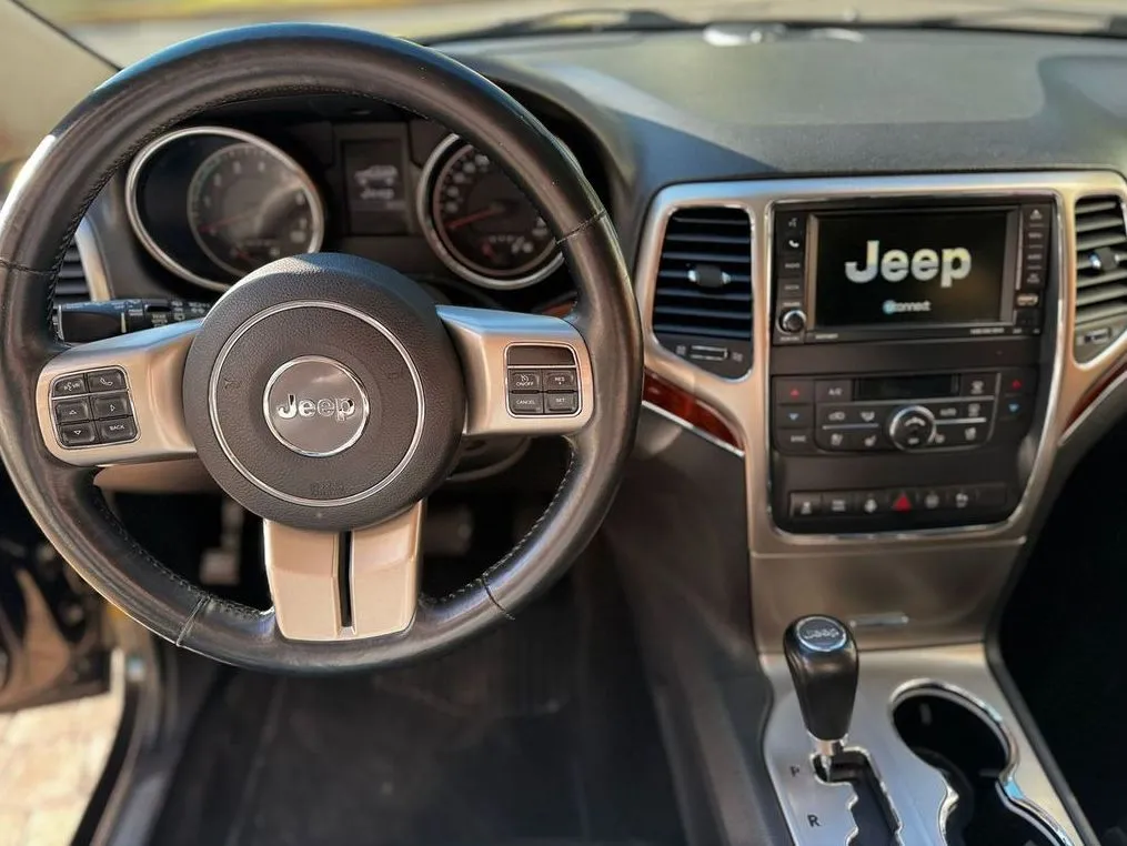 JEEP GRAND CHEROKEE LIMITED LUJO V8 HEMI 2012