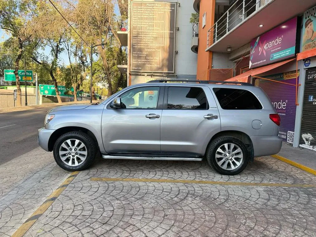 TOYOTA SEQUOIA LIMITED 2017 4X4