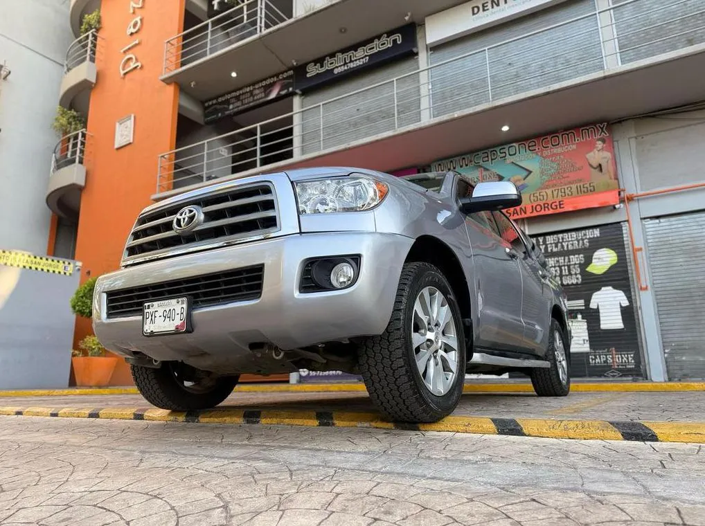 TOYOTA SEQUOIA LIMITED 2017 4X4