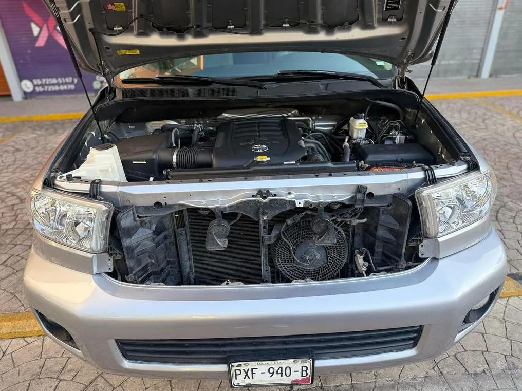 TOYOTA SEQUOIA LIMITED 2017 4X4