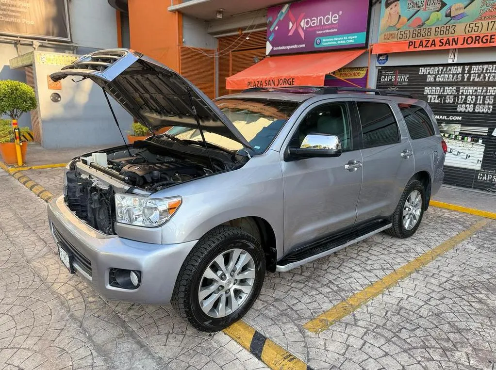 TOYOTA SEQUOIA LIMITED 2017 4X4