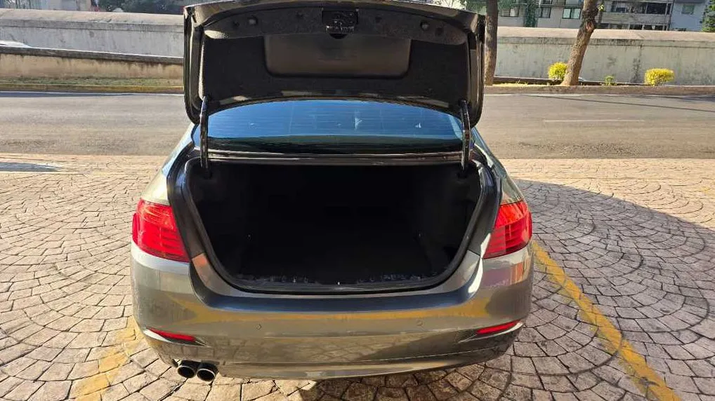 BMW 520iA 2015 TA
