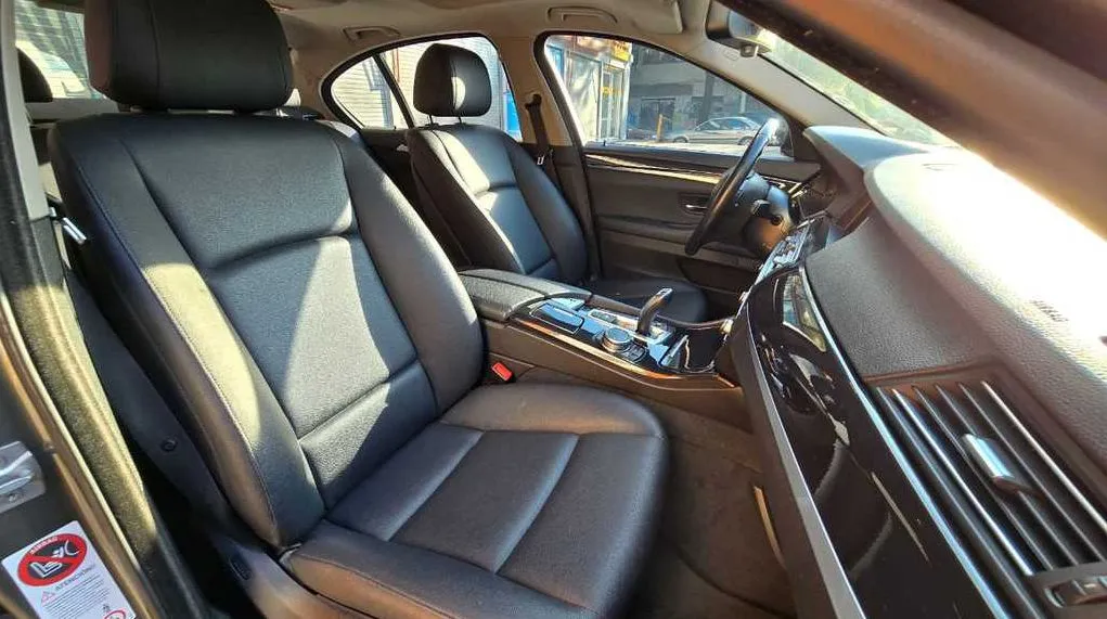 BMW 520iA 2015 TA