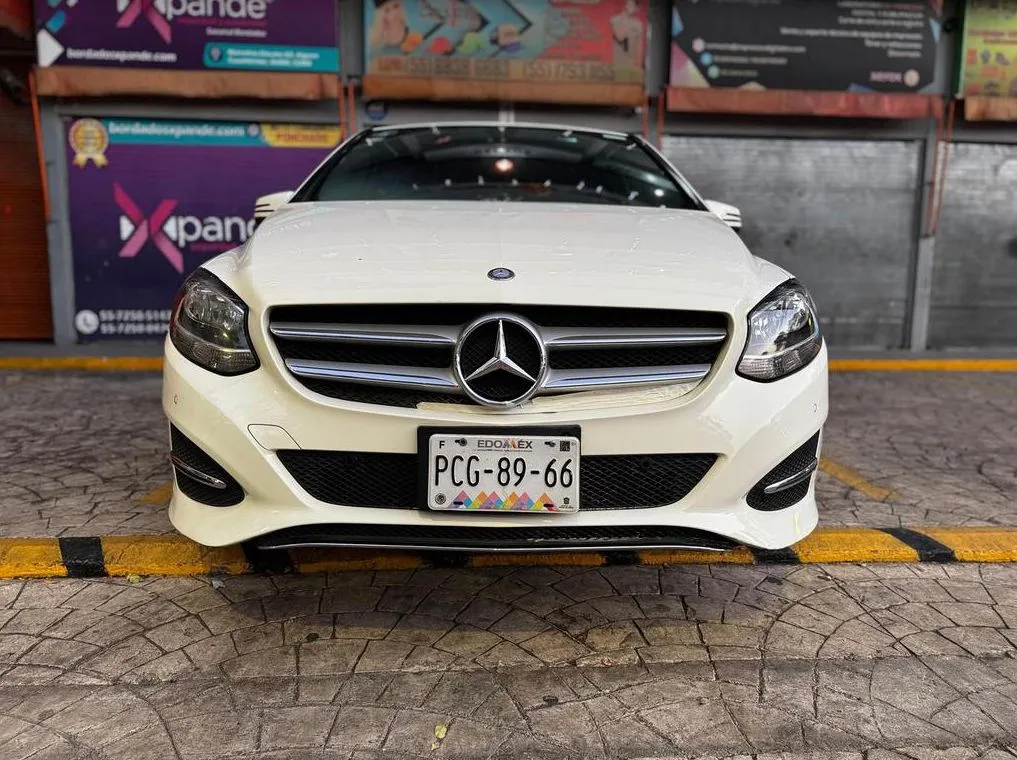 MERCEDES BENZ B 180 CGI 2017