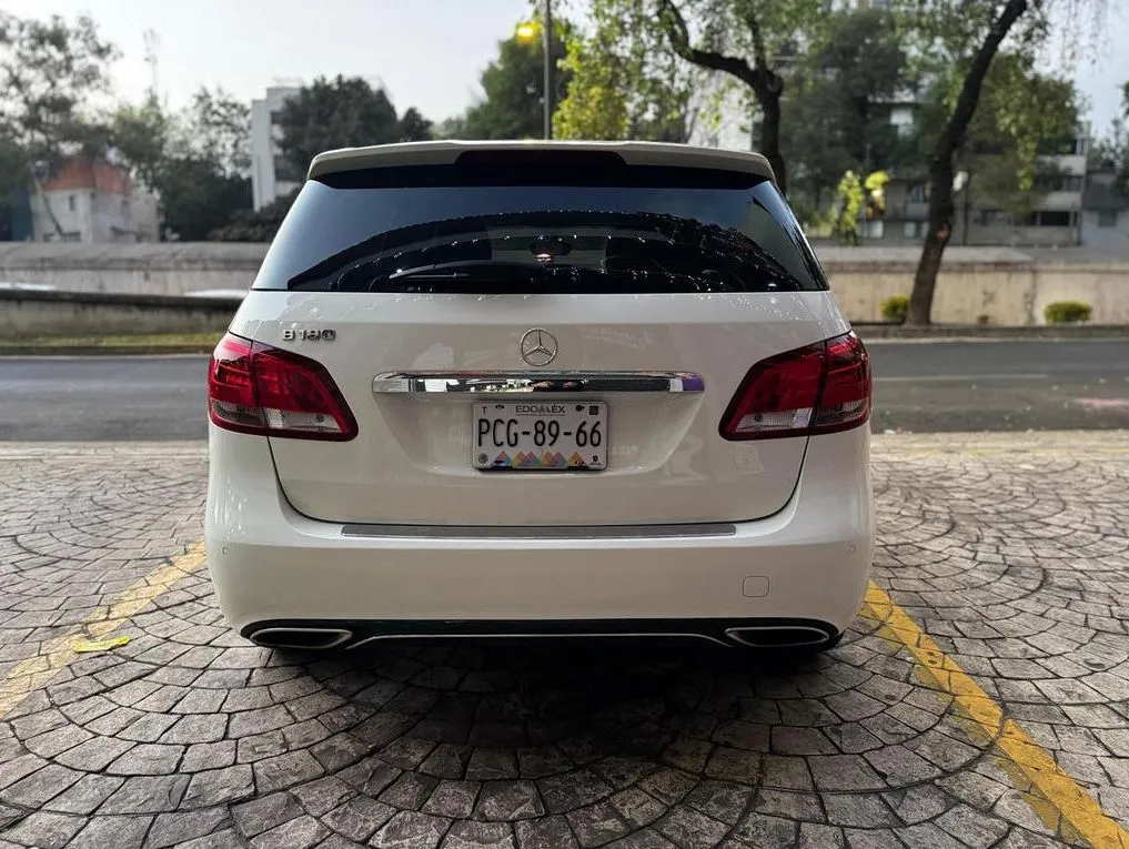MERCEDES BENZ B 180 CGI 2017
