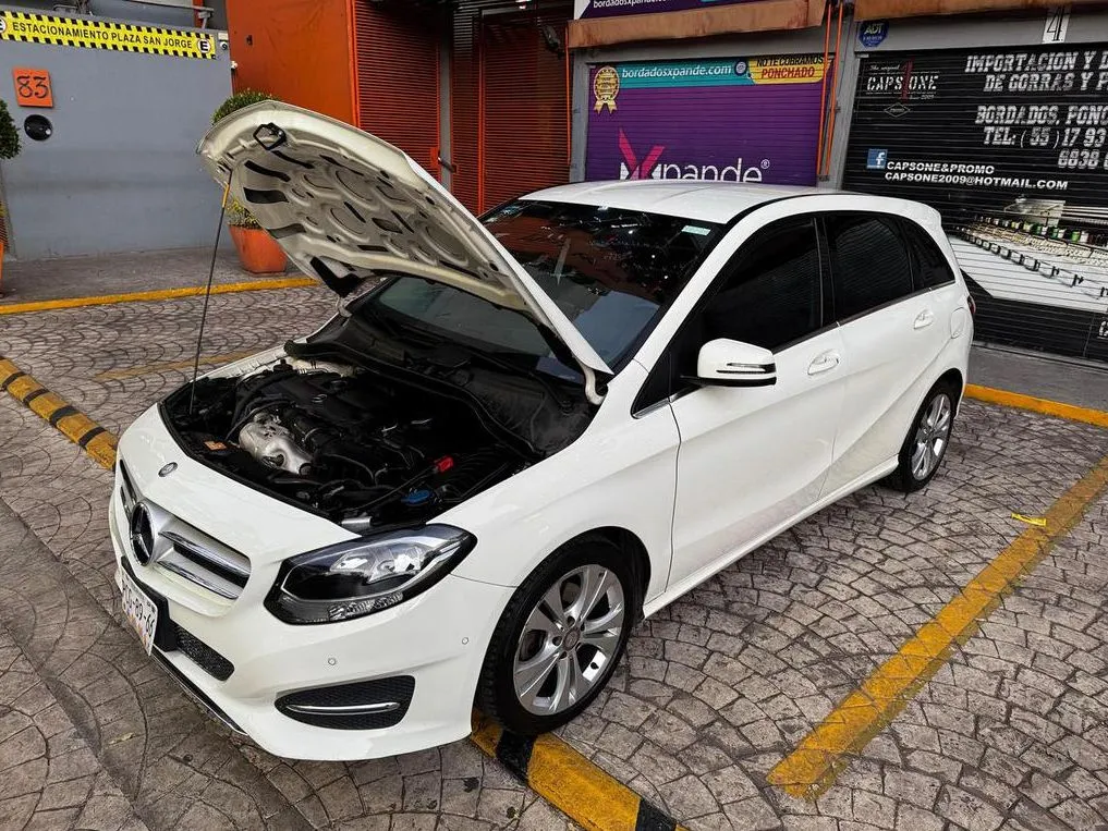 MERCEDES BENZ B 180 CGI 2017