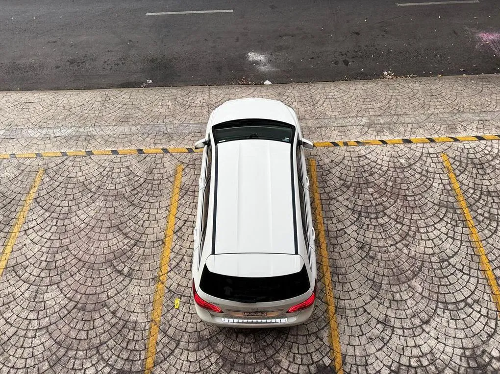 MERCEDES BENZ B 180 CGI 2017