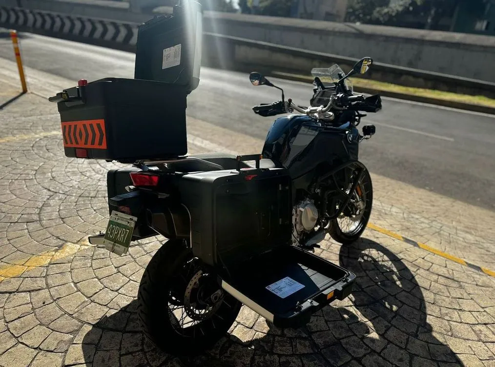 BMW F 850 2023 TRIPLE BLACK
